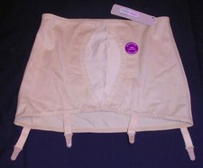 Porte-jarretelles, Gaine