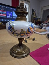 Lampe A Petrole LAITON ET