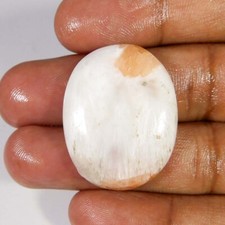35.1Cts. Cabochon ovale 100 %