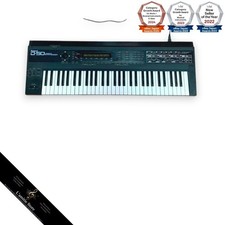 Synthétiseur Roland D50 avec