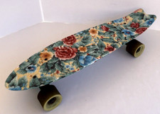 Globe Bantam ST Roses Cruiser