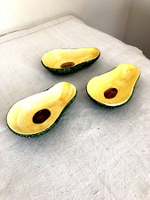 Très joli service à avocats