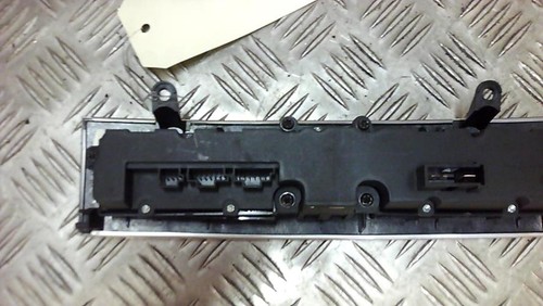 Bouton warning mercedes - bouton,