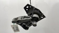 Support moteur droit RENAULT