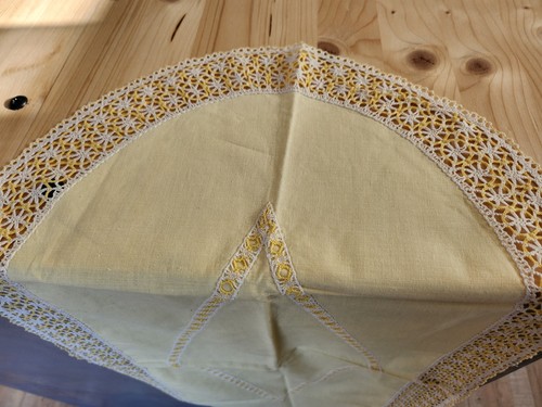 Long napperon vintage - , jaune