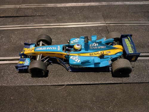 Scalextric c2648 renault - scalextric,