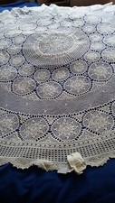 ANCIENNE NAPPE RONDE BLANCHE