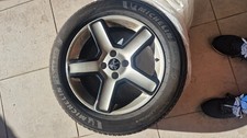 pneu neige michelin alpin 215/60/17 sur jantes alu peugeot 4 trous