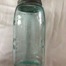 Ball Mason Blue Qt jar with