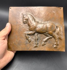 Ancienne plaque en bas relief