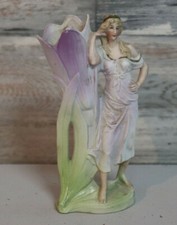 Vase Biscuit  Porcelaine 1900 Art Nouveau , style Mucha