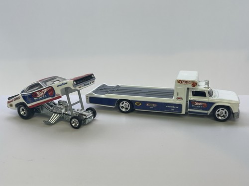 Hot wheels premium - hot,
