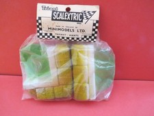 SCALEXTRIC UK A 234 BARRIERES SECURITE SACHET NEUF