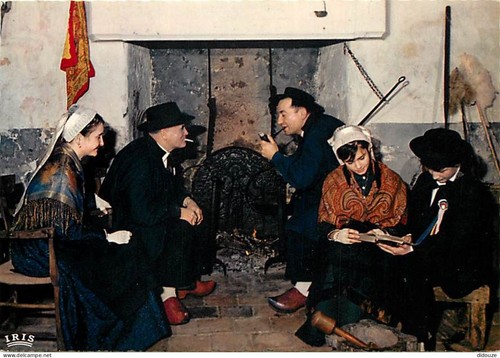 Carte postale folklore - -,