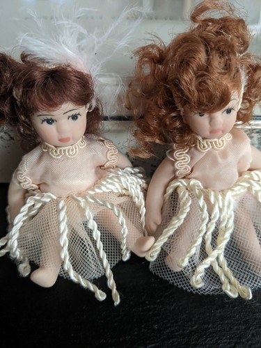 Petites poupées porcelaine - petites,