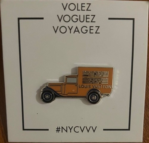 Louis vuitton pin voyages - vuitton,