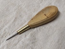 Pointeau pour le cuir