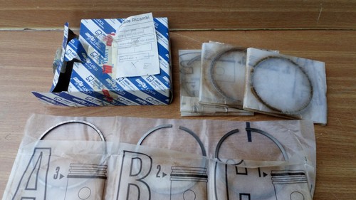 Jeu bagues piston pour - de, de