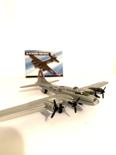 Avion miniature métal 17 - miniature,