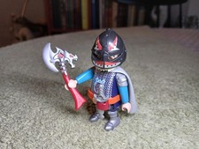 Fantasy LOTR PLAYMOBIL - Nain guerrier, cuirasse cape grise dague hache casque