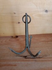 Tridents Ancien crochet de puit en bronze grappin