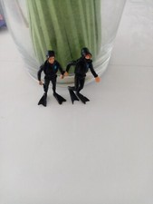 TINTIN LE LAC AU REQUINS LOT DE DEUX PLONGEURS ESSO BELVISION 1973