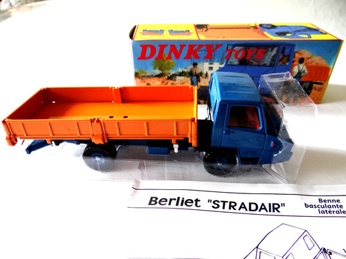Dinky toys atlas berliet - toys,