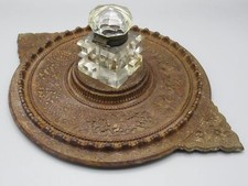 Encrier en verre sur support