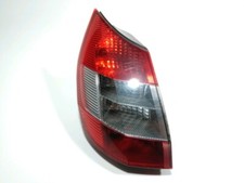 FEU ARRIERE GAUCHE 8200493374