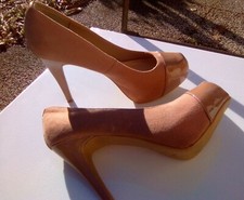 escarpins talons 37 New Look daim camel neuf