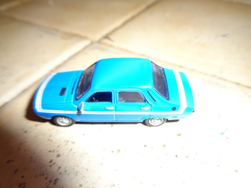 Miniature renault 12 - miniature,
