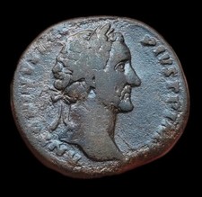Antonin Le pieux , Sesterce, 