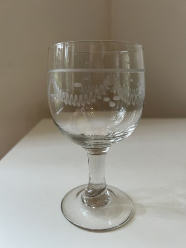 Ancien verre pied - verre,