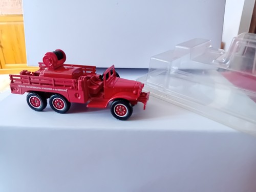 Dodge 6x6 pompiers solido - 1/50,