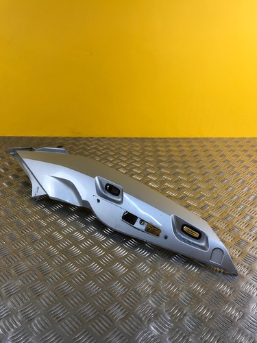 Demi coque arrière - , droite