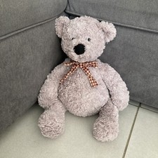 Ours En Peluche Gris Louise Mansen 30 Cm Assis Avec Noeud Papillon à Carreaux