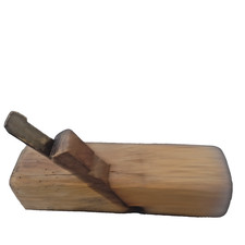 Rabot en bois ancien n° 180 