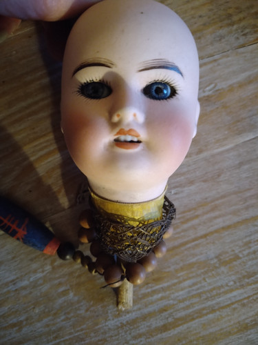 Tête poupée ancienne - poupée,