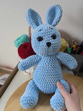 Lapin bleu, doudou très doux