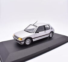 Miniature Voiture Auto 1:43