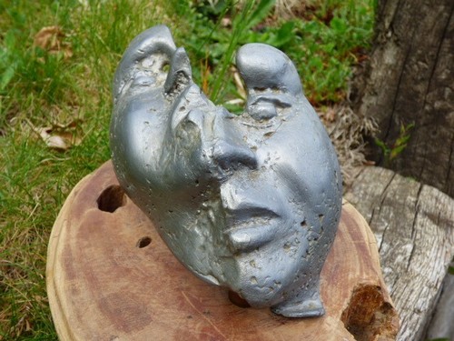 Visages étain sur socle - visages,