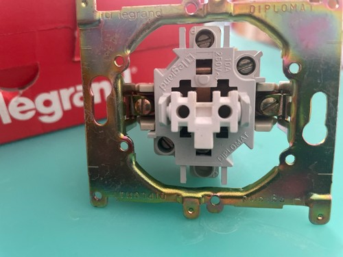 Legrand diplomat interrupteur