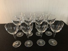12 verres à vin modèle