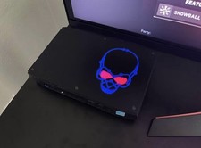 Intel Hades Canyon NUC8i7HVK |