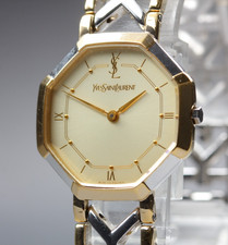 Near MINT Yves Saint Laurent