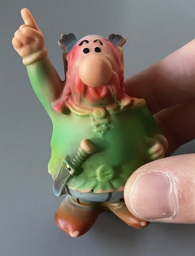 Rare figurine pouet - pouet, pvc