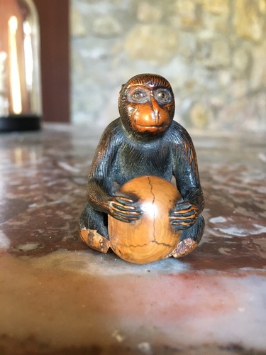 Ancien netsuké bois fruitier