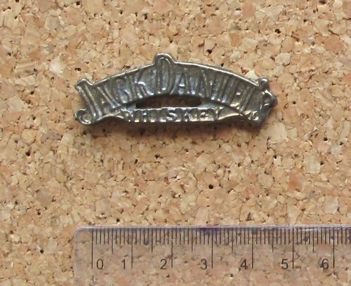 Pin collection métal - pin's,