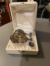 ancienne tasse + cuillère métal argenté motif coquille Lenain Paris baptême