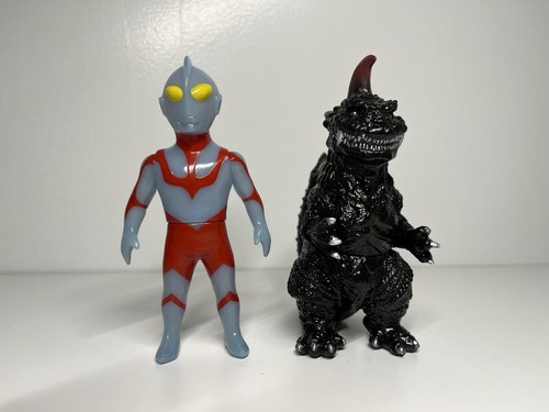 Max toy monster - max,